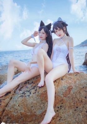 三个美妇跪着用嘴伺候高h
